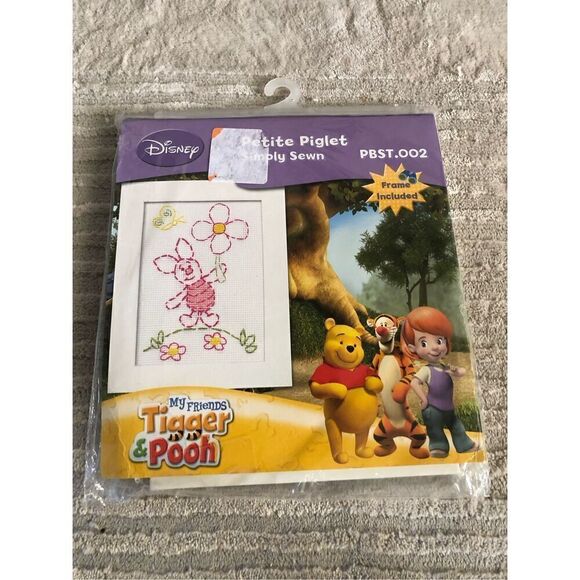 Disney Petite Piglet Simply Sewn Stitching - Picture 2 of 8